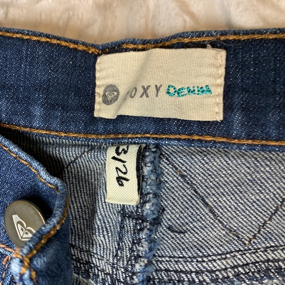 Roxy Jean shorts size 3 - Picture 2 of 8